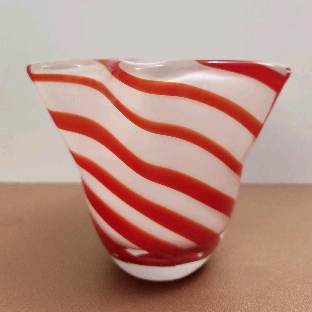 Vintage Beau Rivage Handblown Handkerchief Candy Stripe Ruffled Vase 4.5" *Read